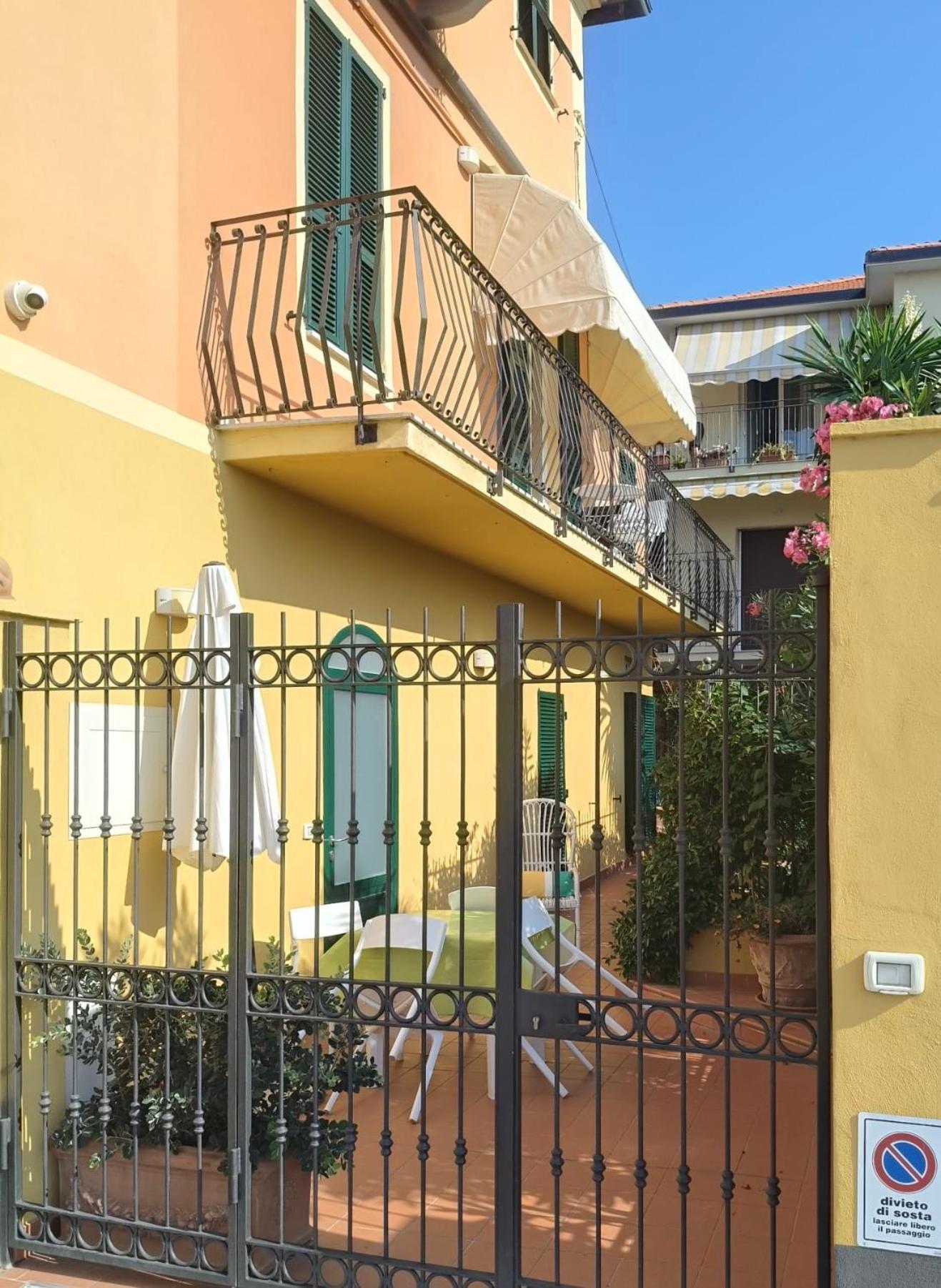 Bistrot del mare Apartment Santo Stefano al Mare Exterior foto
