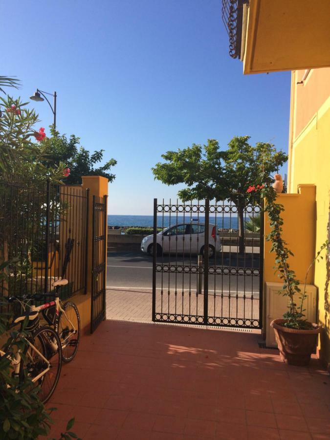 Bistrot del mare Apartment Santo Stefano al Mare Exterior foto